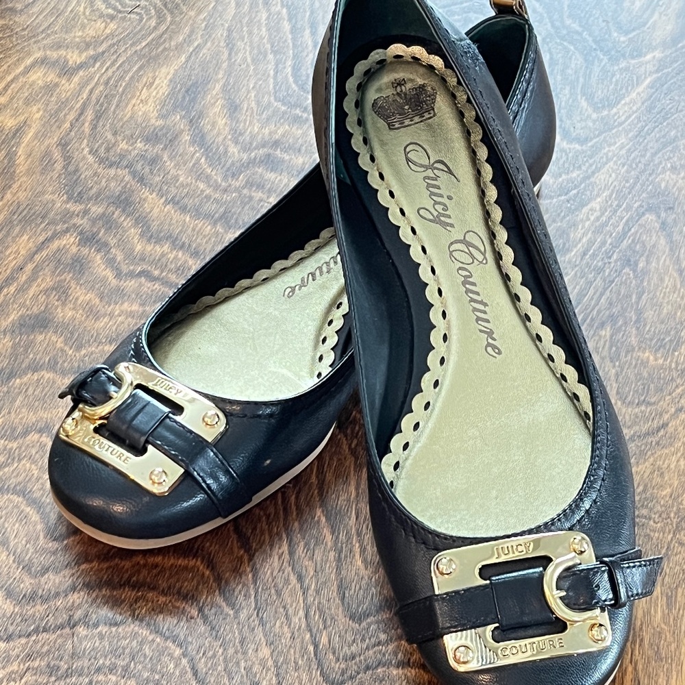 Navy Juicy Couture Ballet flat